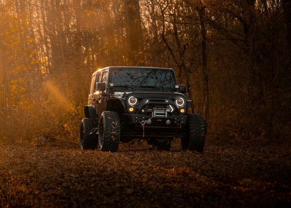 Comment choisir une tente de toit adaptée aux véhicules tout-terrain?